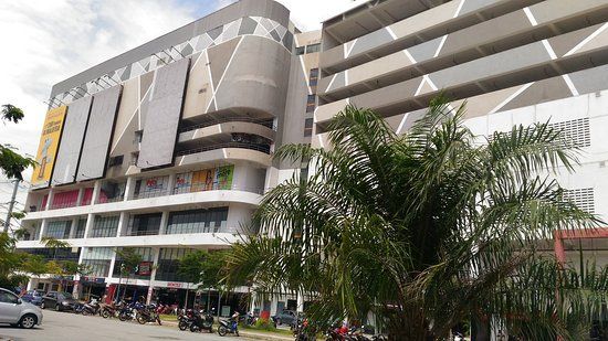DPULZE Shopping Centre– One of the Top 5 Shopping Malls in Selangor, Malaysia.jpg