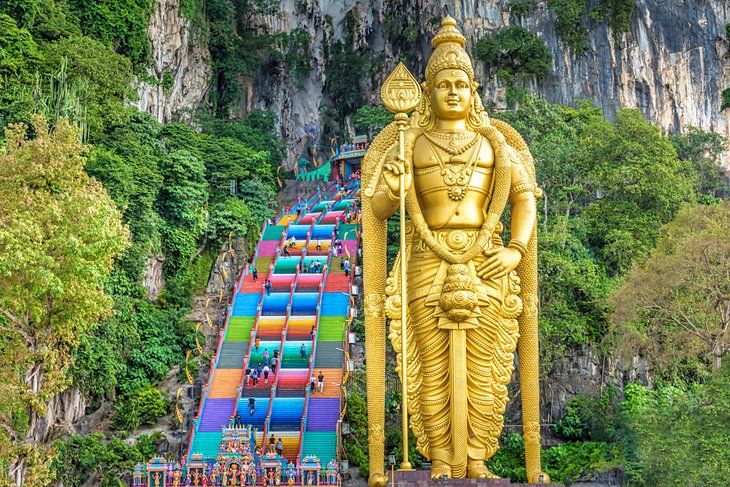 Top Tourist Attractions in Malaysia....jpg