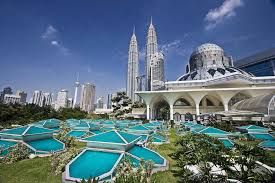 Top Tourist Attractions in Malaysia..jpg